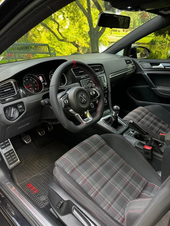 2016 Volkswagen GTI Mk7 - Image 4 of 12