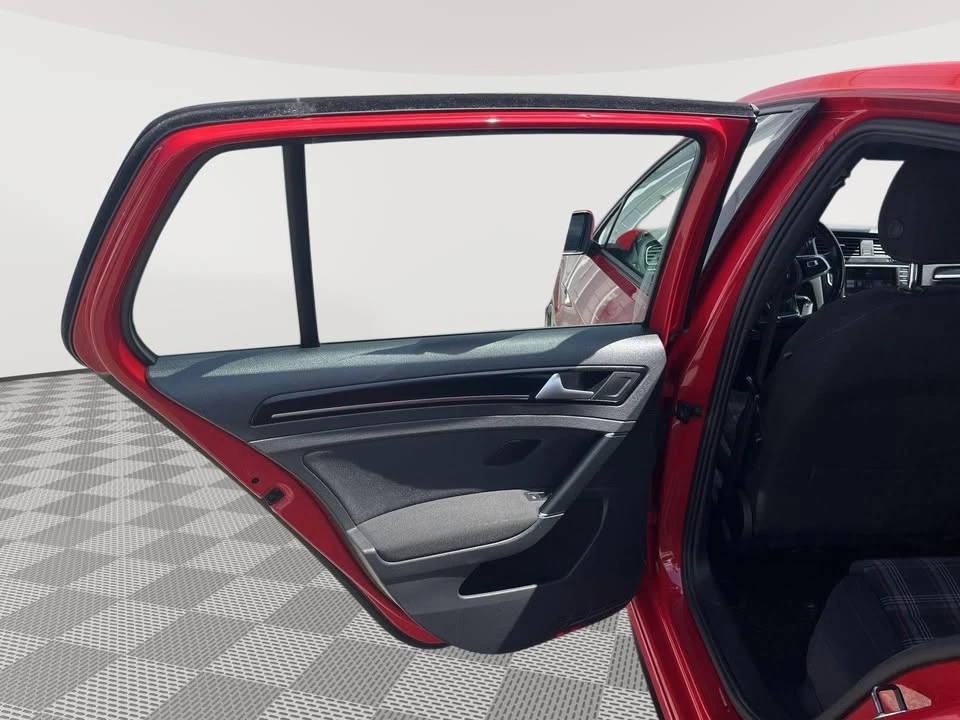 2016 Volkswagen GTI Mk7 - Image 10 of 20