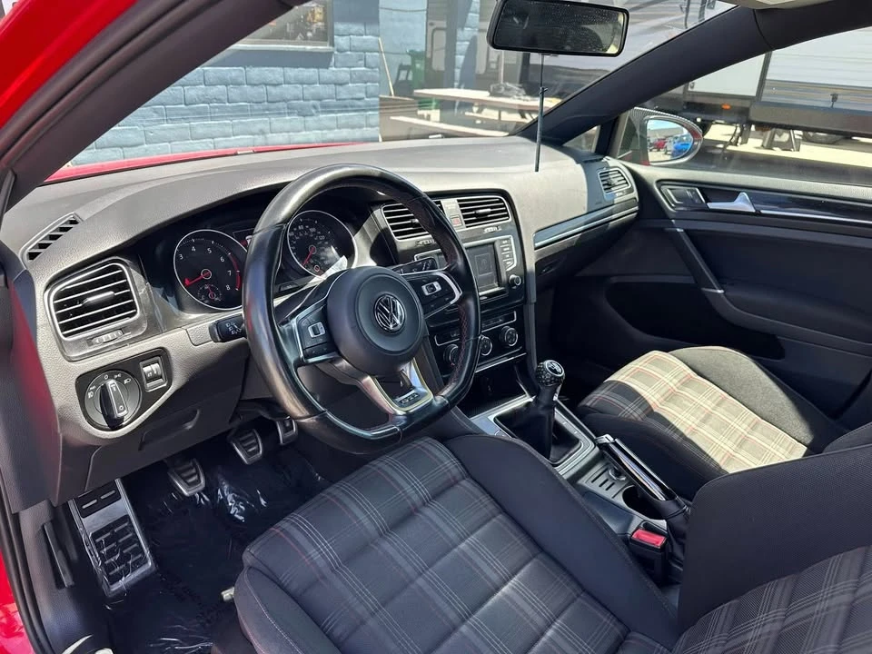 2016 Volkswagen GTI Mk7 - Image 9 of 13