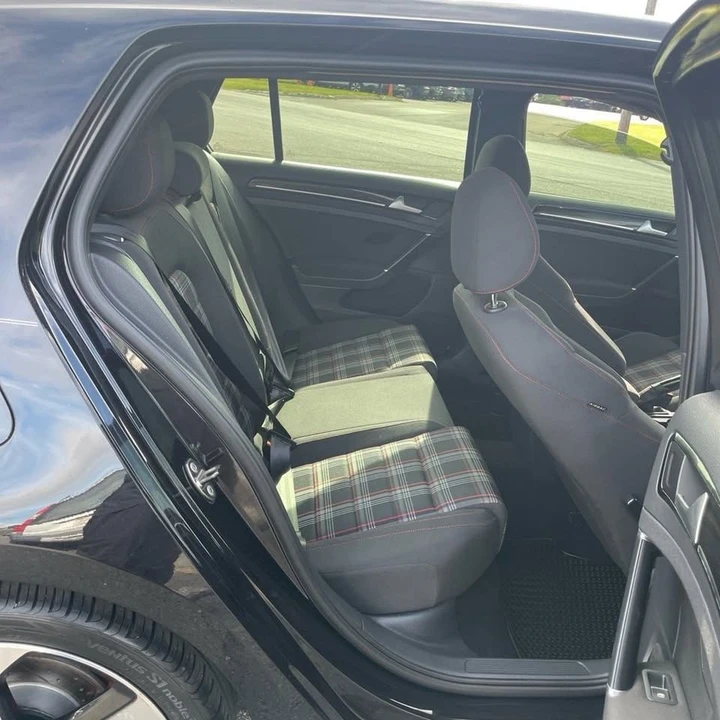2016 Volkswagen GTI Mk7 - Image 10 of 11