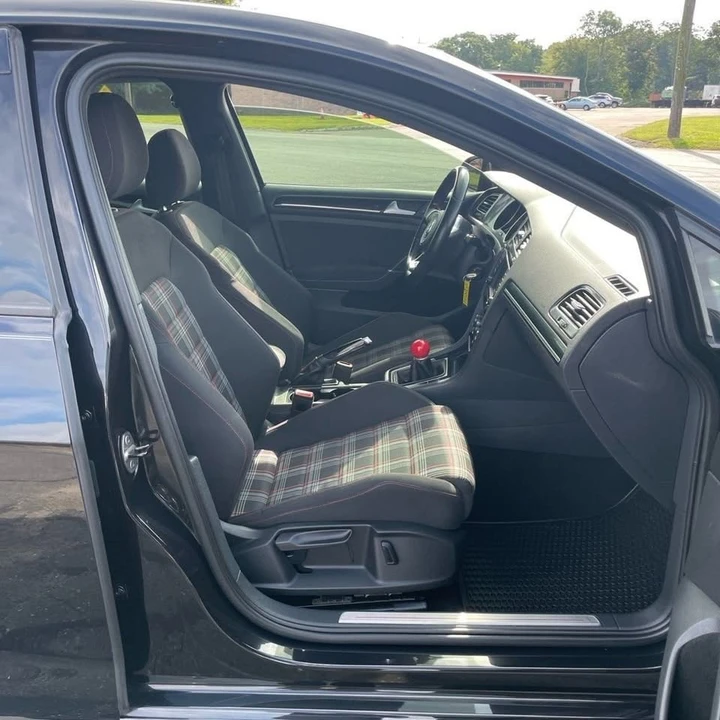 2016 Volkswagen GTI Mk7 - Image 6 of 11