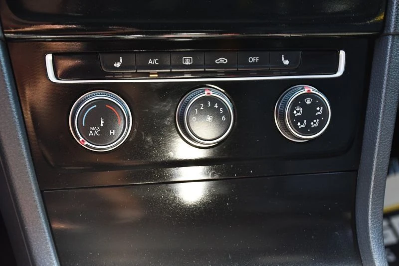 2016 Volkswagen GTI Mk7 - Image 17 of 20