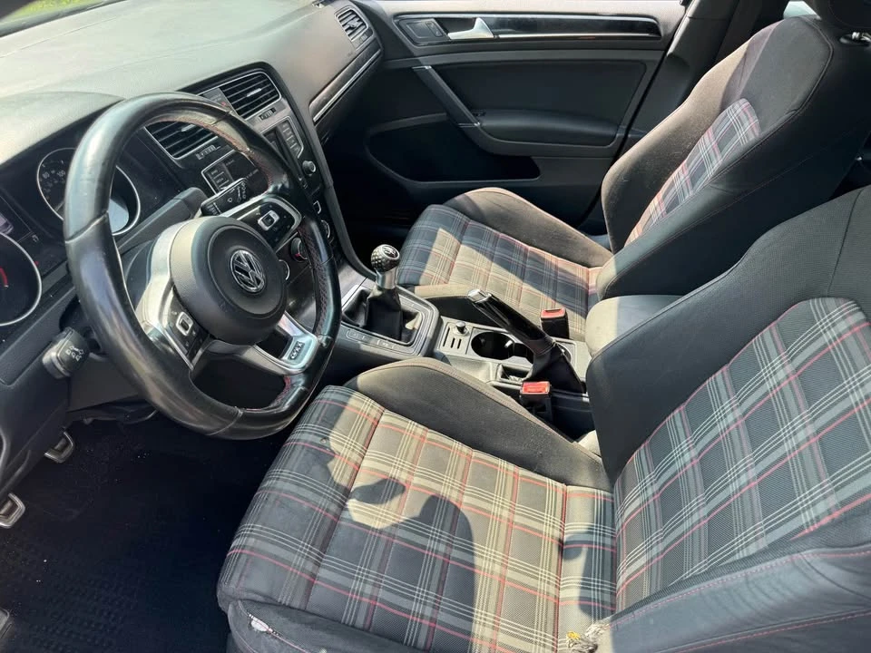 2016 Volkswagen GTI Mk7 - Image 7 of 8