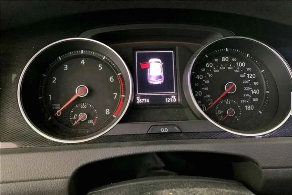 2016 Volkswagen GTI Mk7 - Image 8 of 14