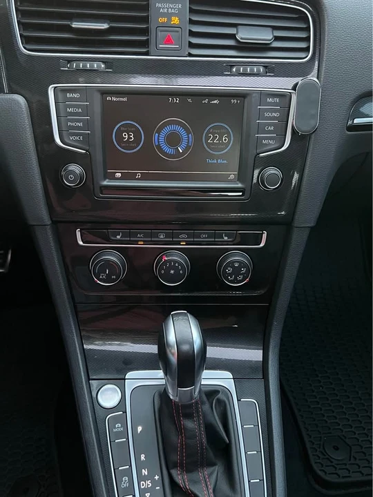 2016 Volkswagen GTI Mk7 - Image 11 of 14