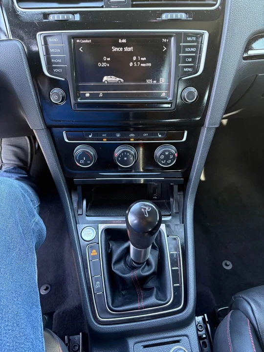 2016 Volkswagen GTI Mk7 - Image 17 of 20
