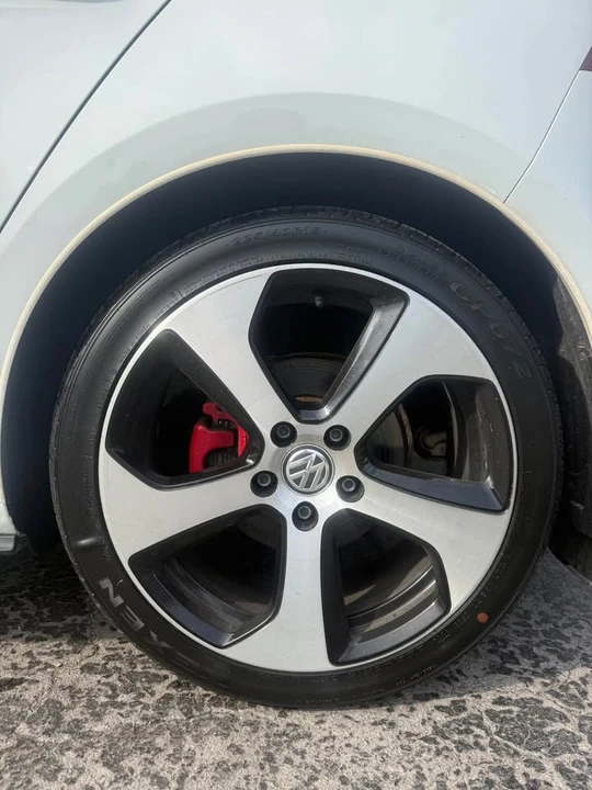 2016 Volkswagen GTI Mk7 - Image 2 of 15