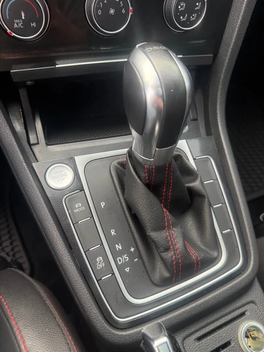 2016 Volkswagen GTI Mk7 - Image 11 of 15