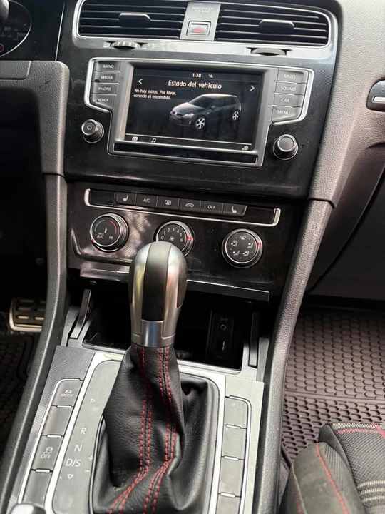 2016 Volkswagen GTI Mk7 - Image 7 of 8