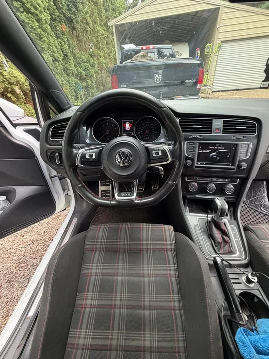 2016 Volkswagen GTI Mk7 - Image 5 of 8