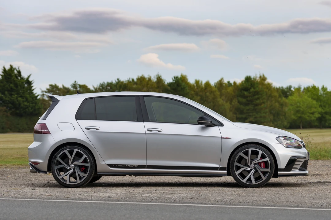 2016 Volkswagen GTI Mk7 - Image 17 of 31