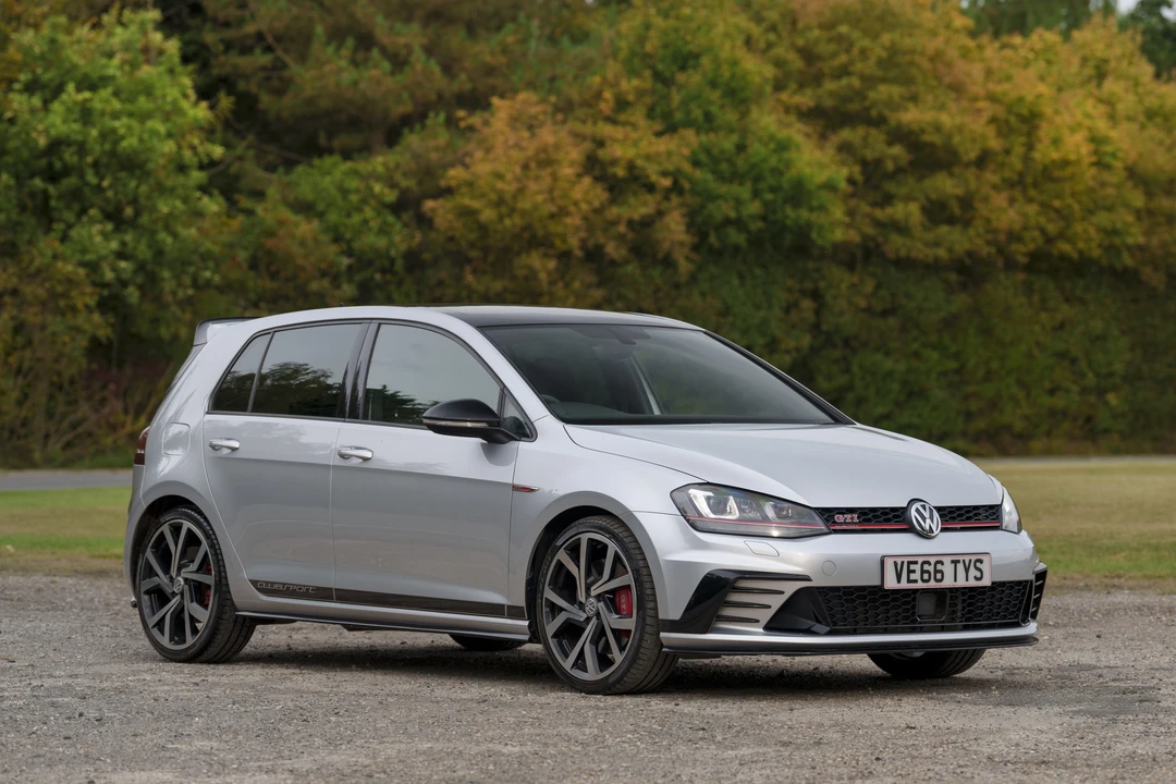 2016 Volkswagen GTI Mk7 - Image 11 of 31