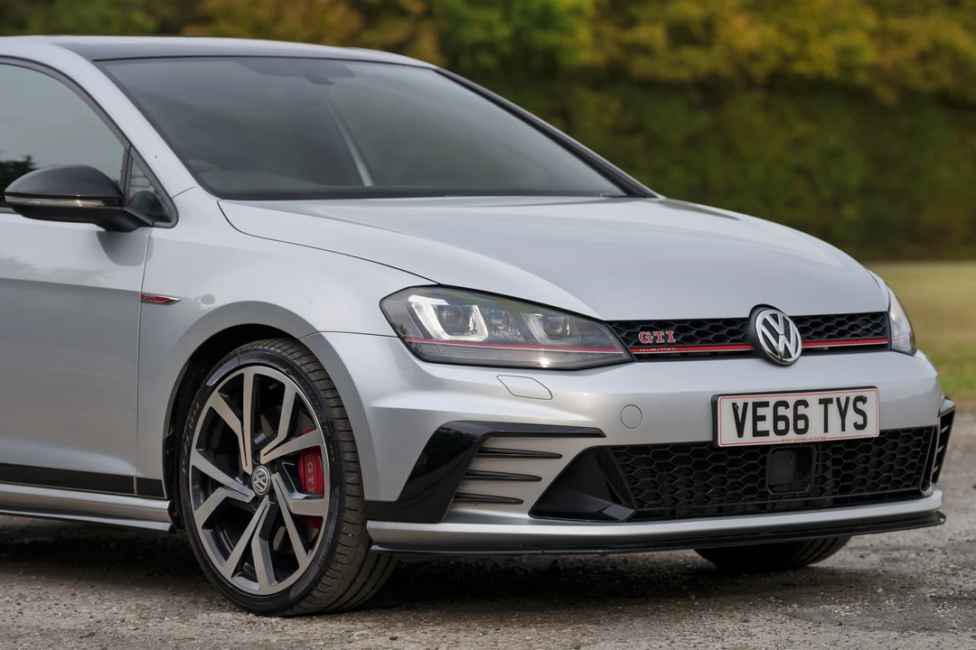 2016 Volkswagen GTI Mk7 - Image 28 of 31