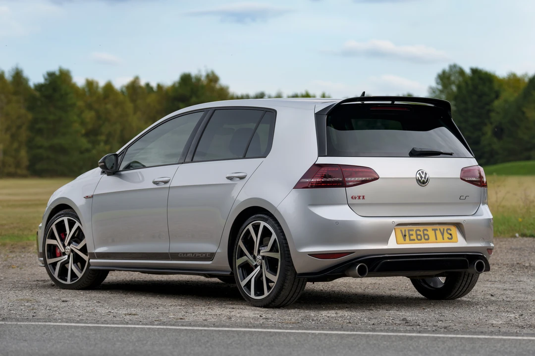 2016 Volkswagen GTI Mk7 - Image 7 of 31