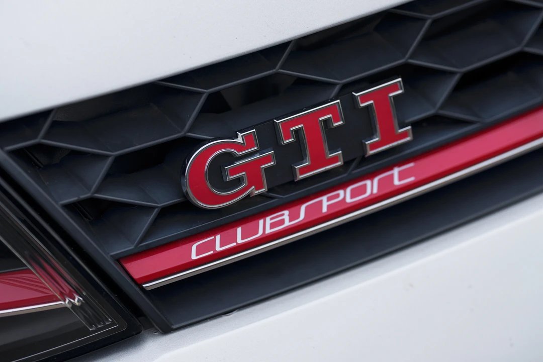 2016 Volkswagen GTI Mk7 - Image 23 of 31