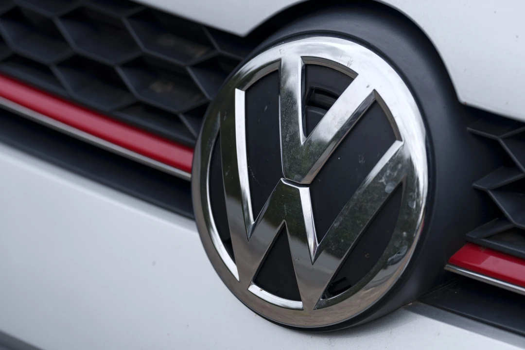 2016 Volkswagen GTI Mk7 - Image 27 of 31