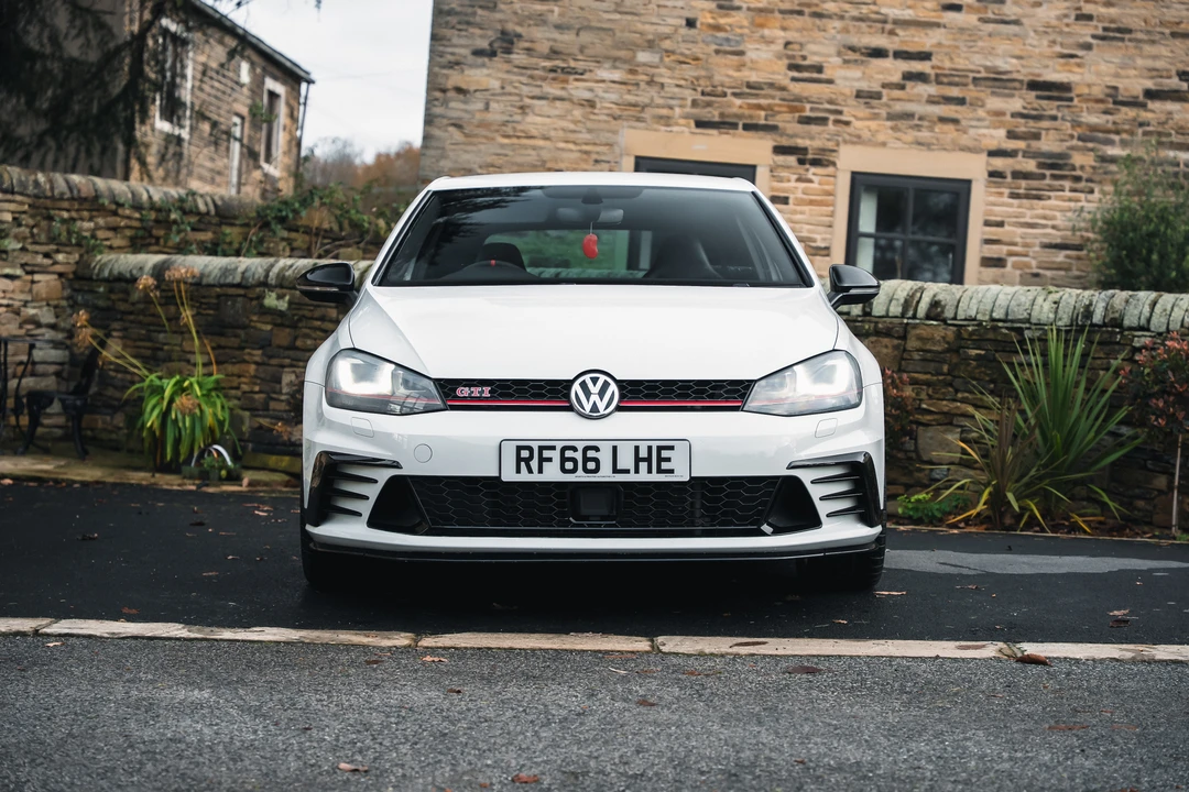 2016 Volkswagen GTI Mk7 - Image 2 of 31