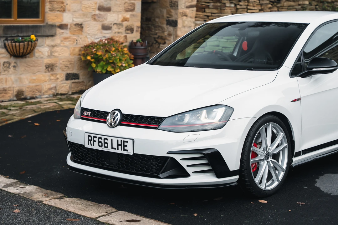 2016 Volkswagen GTI Mk7 - Image 28 of 31