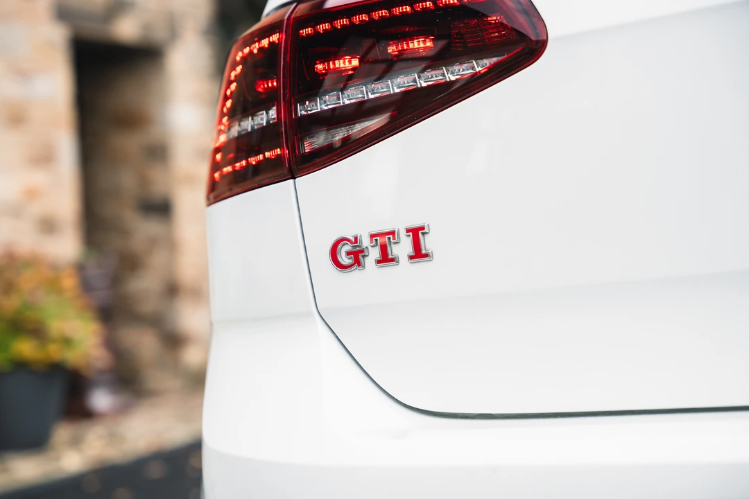 2016 Volkswagen GTI Mk7 - Image 22 of 31