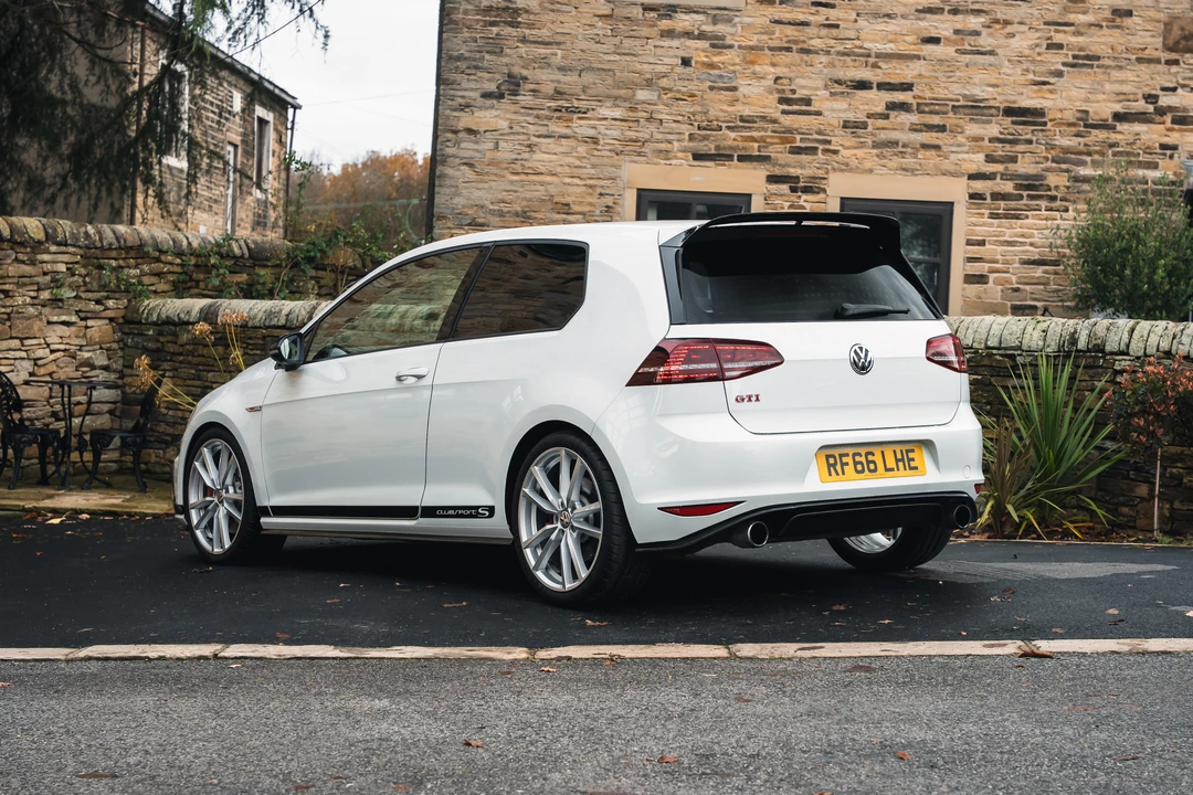 2016 Volkswagen GTI Mk7 - Image 5 of 31