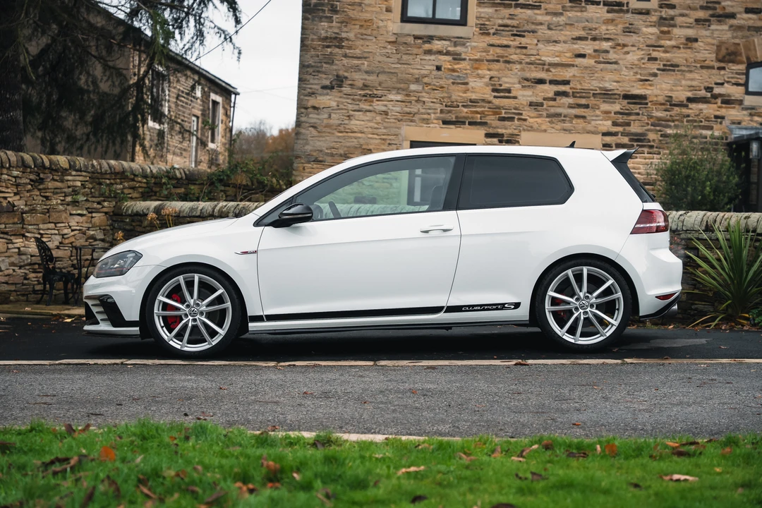2016 Volkswagen GTI Mk7 - Image 4 of 31