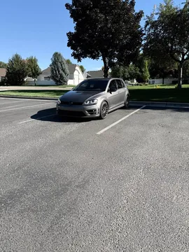 2016 Volkswagen Golf R 4Motion