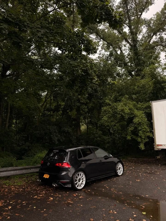 2016 Volkswagen Golf R Mk7 - Image 3 of 4