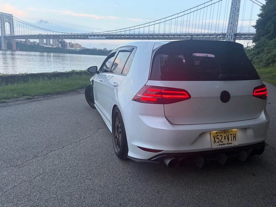 2016 Volkswagen Golf R Mk7 - Image 2 of 9