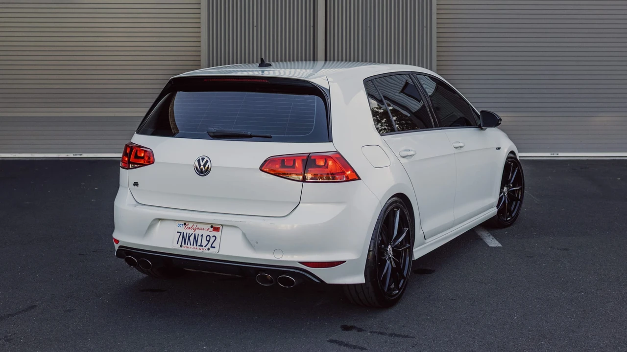 2016 Volkswagen Golf R Mk7 - Image 8 of 31