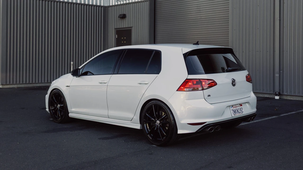 2016 Volkswagen Golf R Mk7 - Image 10 of 31