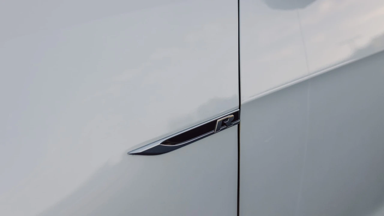 2016 Volkswagen Golf R Mk7 - Image 24 of 31