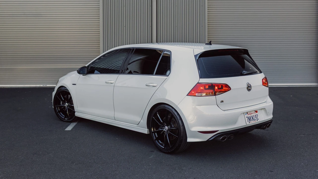 2016 Volkswagen Golf R Mk7 - Image 11 of 31