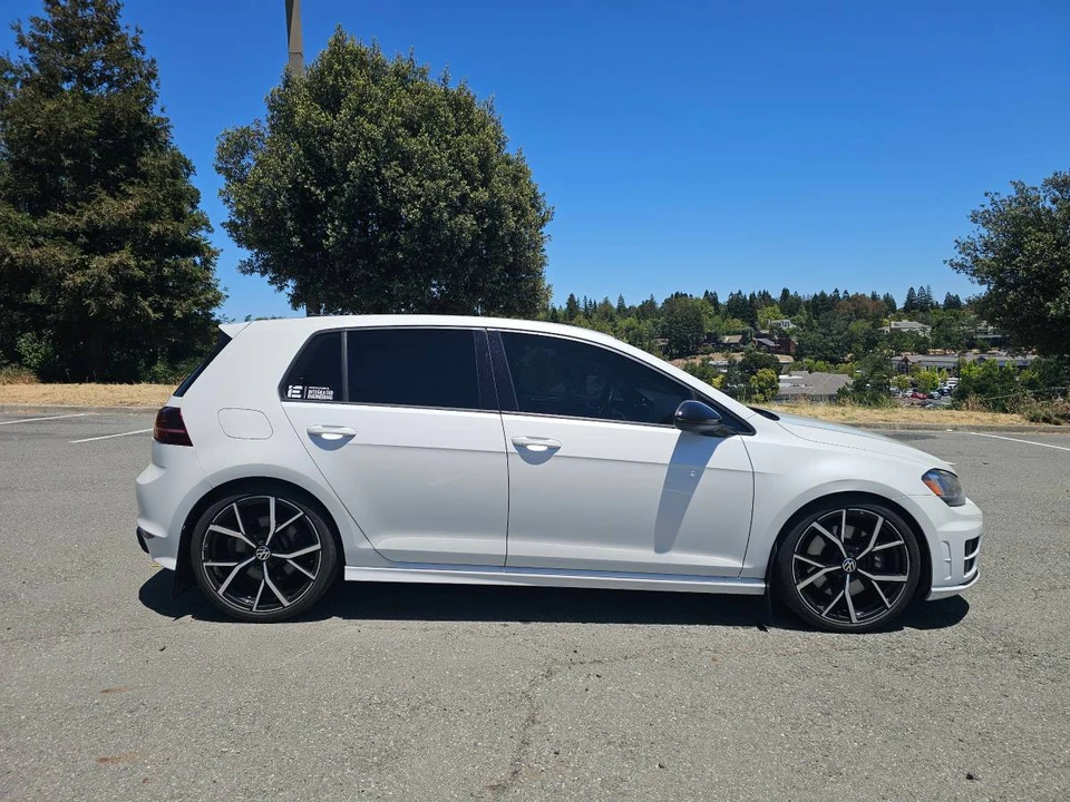 2016 Volkswagen Golf R Mk7 - Image 2 of 17