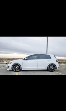 2016 Volkswagen Golf R