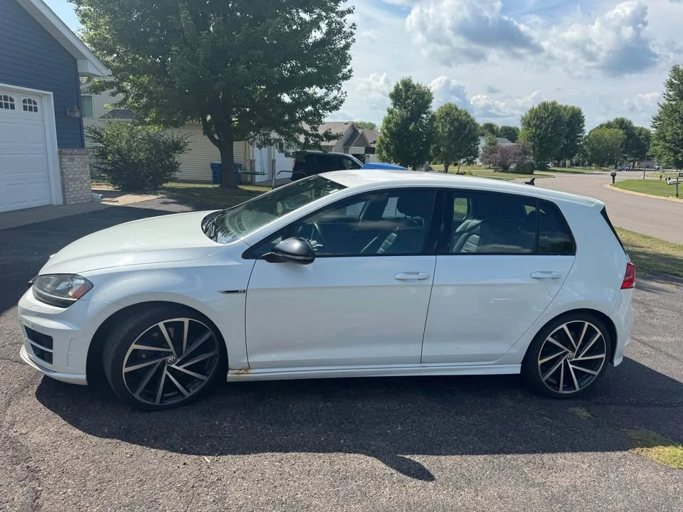 2016 Volkswagen Golf R Mk7 - Image 2 of 16