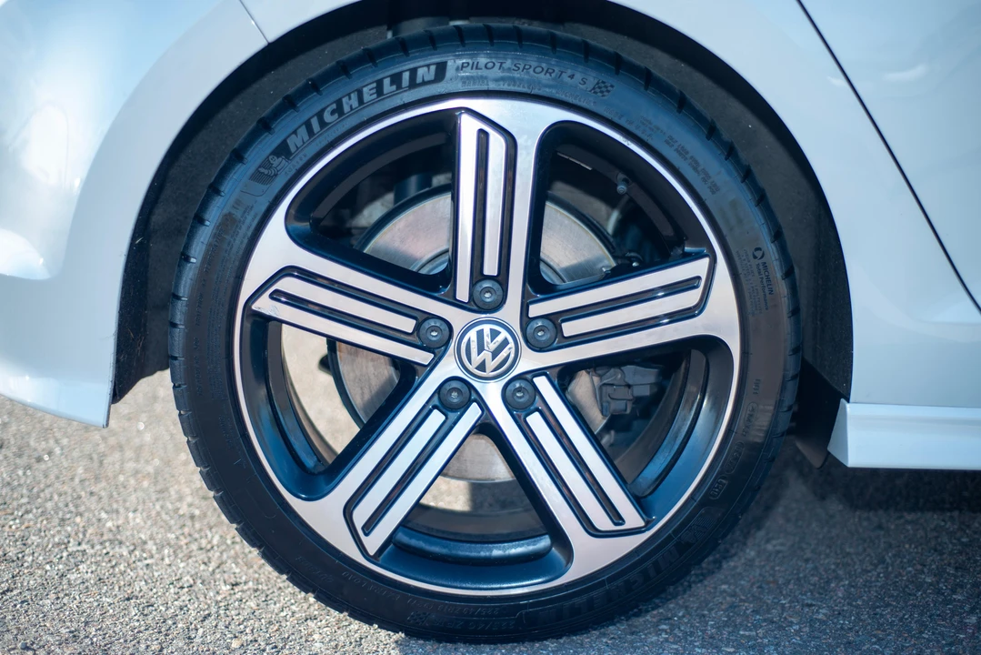 2016 Volkswagen Golf R Mk7 - Image 27 of 31