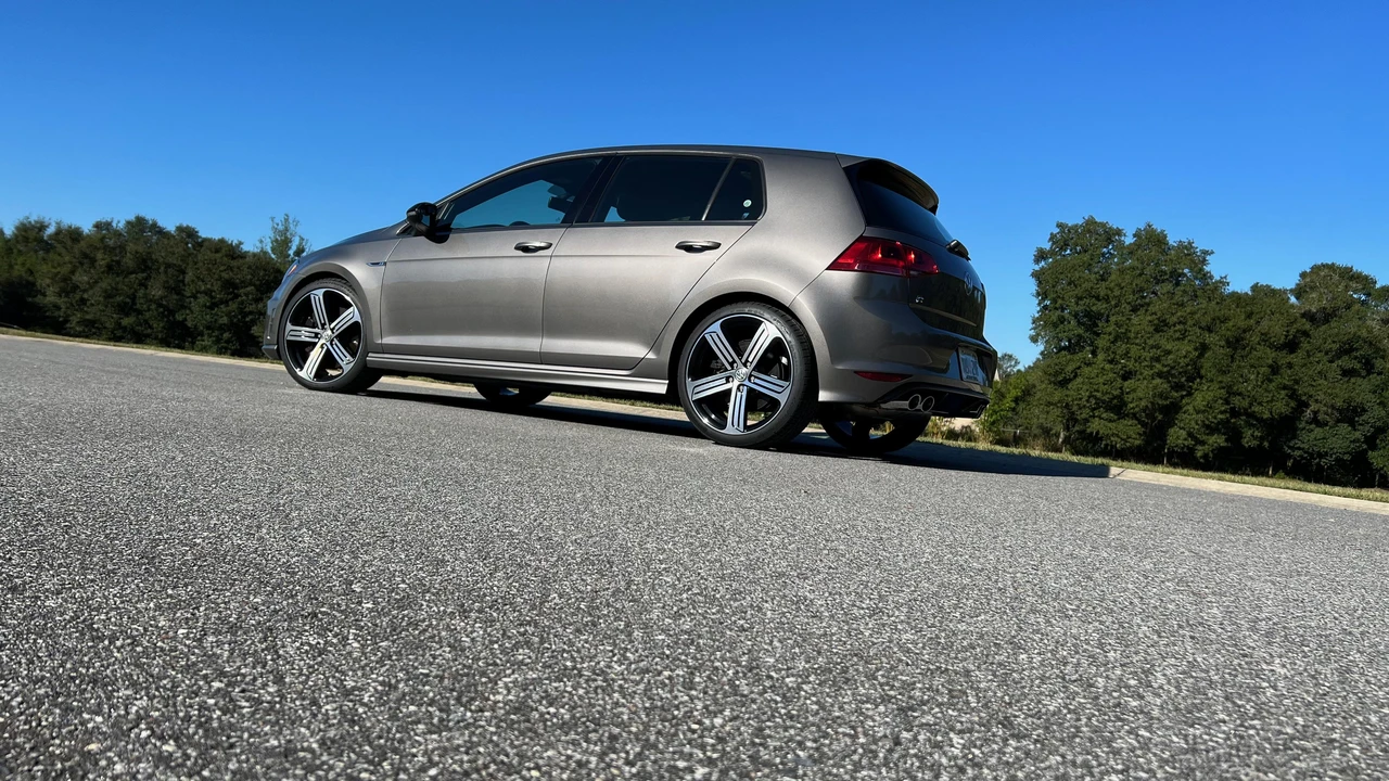 2016 Volkswagen Golf R Mk7 - Image 8 of 31