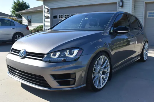 2016 Volkswagen Golf R