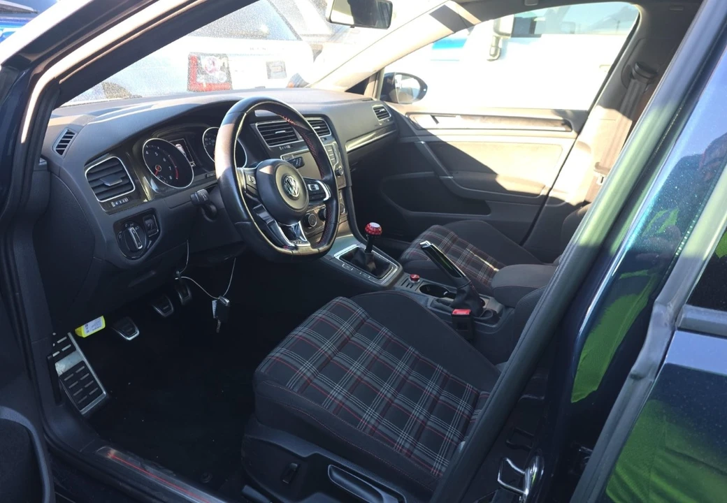 2016 Volkswagen Golf Mk7 - Image 7 of 17