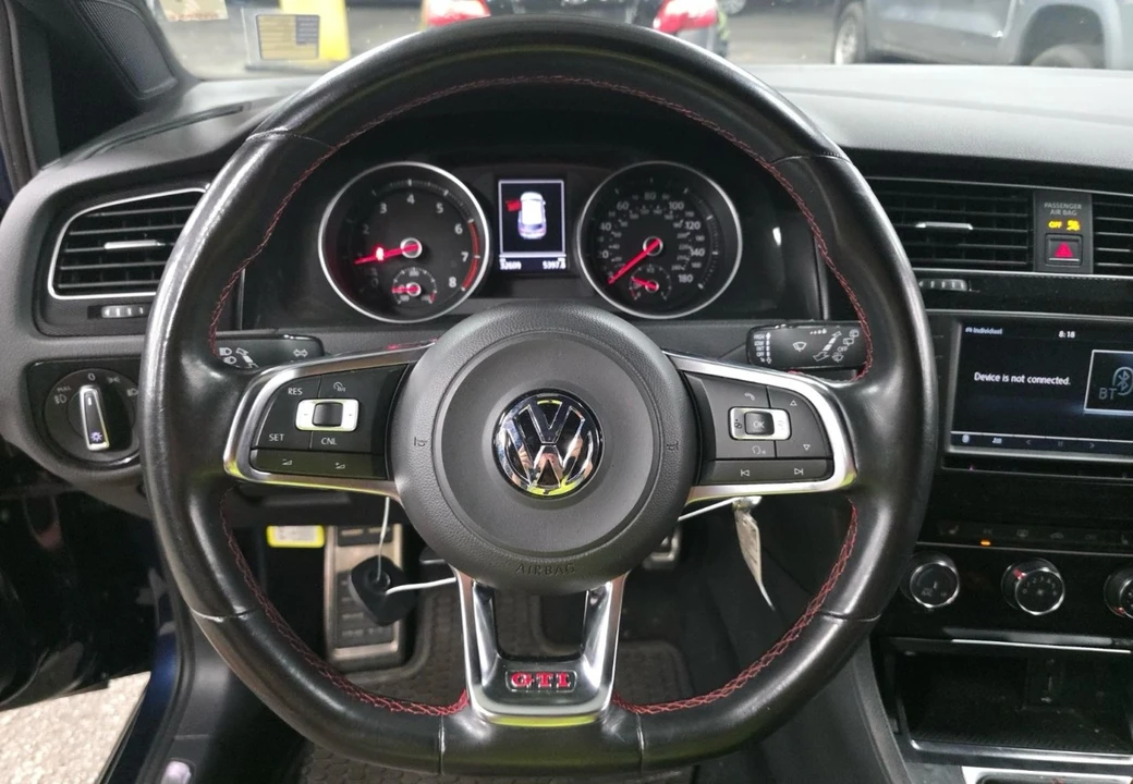 2016 Volkswagen Golf Mk7 - Image 9 of 17