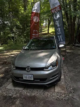 2016 Volkswagen Golf SE