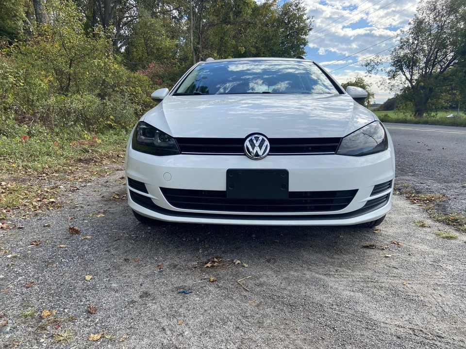2016 Volkswagen Golf Mk7 - Image 2 of 31