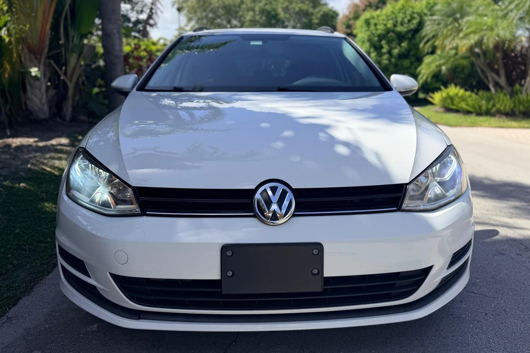 2016 Volkswagen Golf Mk7 - Image 2 of 31