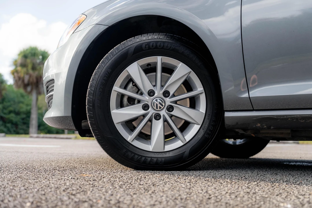 2016 Volkswagen Golf Mk7 - Image 28 of 31