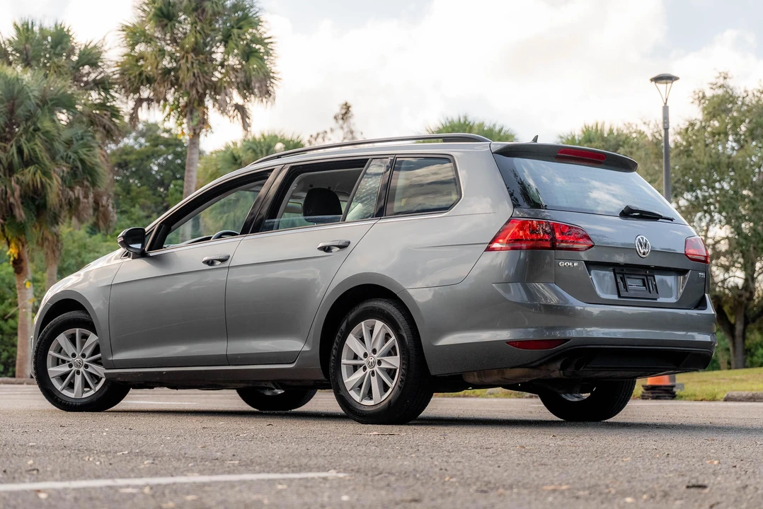 2016 Volkswagen Golf Mk7 - Image 8 of 31
