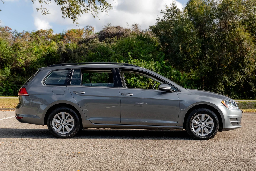 2016 Volkswagen Golf Mk7 - Image 9 of 31