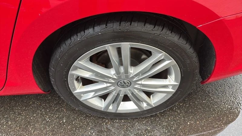 2016 Volkswagen Golf Mk7 - Image 9 of 12