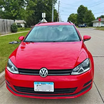 2016 Volkswagen Golf SportWagen TSI S Wagon 4D