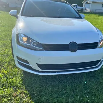 2016 Volkswagen Golf TSI SE
