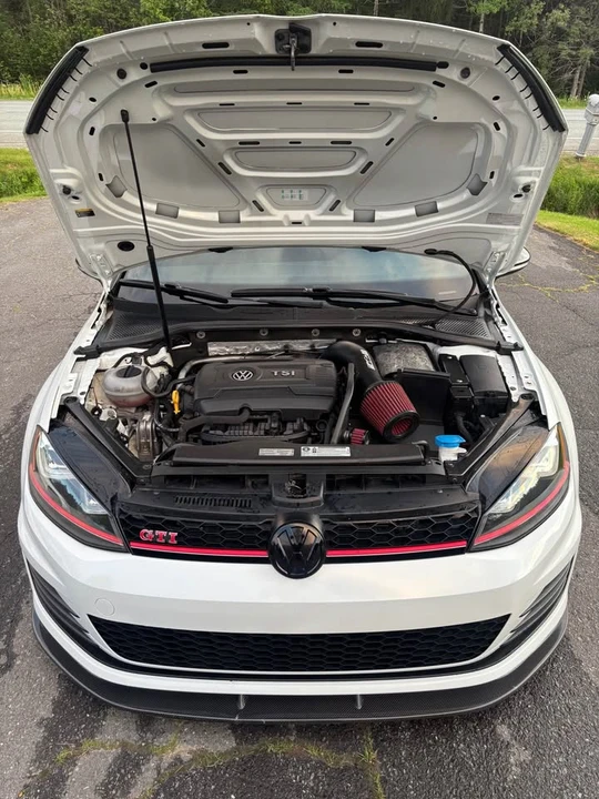2016 Volkswagen GTI Mk7 - Image 8 of 9